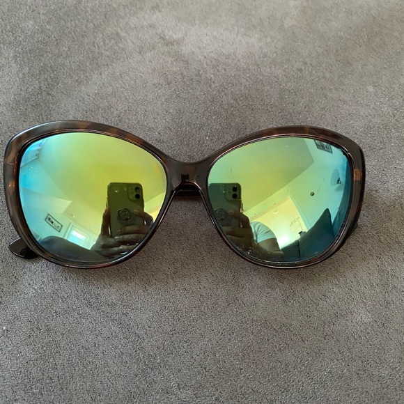 Sunglasses 😎 - Picture 5 of 5